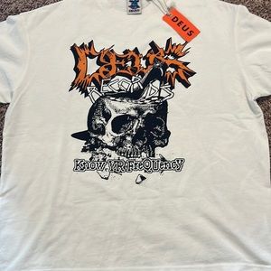 Deus Records tee